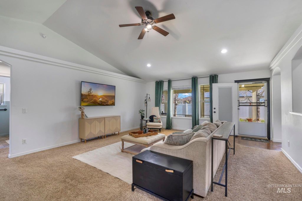 Photo of 341 Camas Meadows Way, Kimberly, ID 83341 (MLS # 98966295)