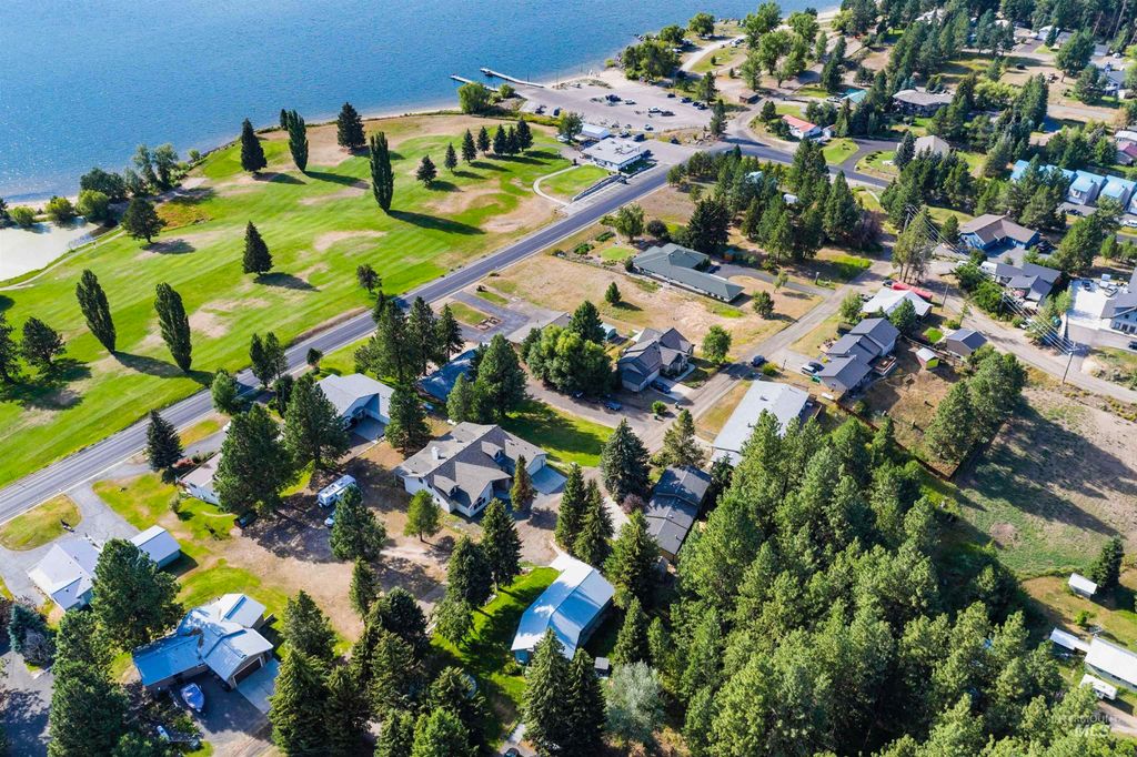 Photo of 108 Gardner Place, Cascade, ID 83611 (MLS # 98986879)