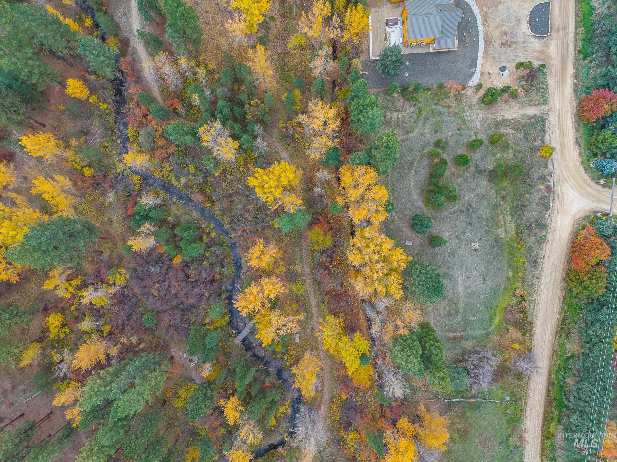 Aerial view of property and surrounding area
