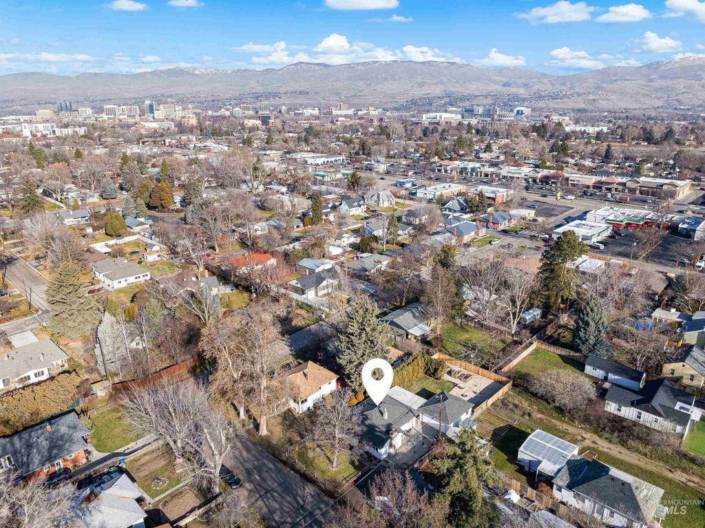 Photo of 1010 S Forrest St, Boise, ID 83705 (MLS # 98972310)