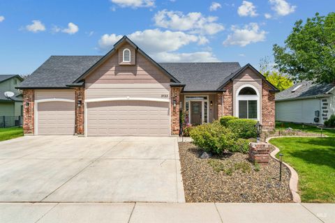 Photo of 3732 W Moon Lake St, Meridian, ID 83646 (MLS # 98986158)