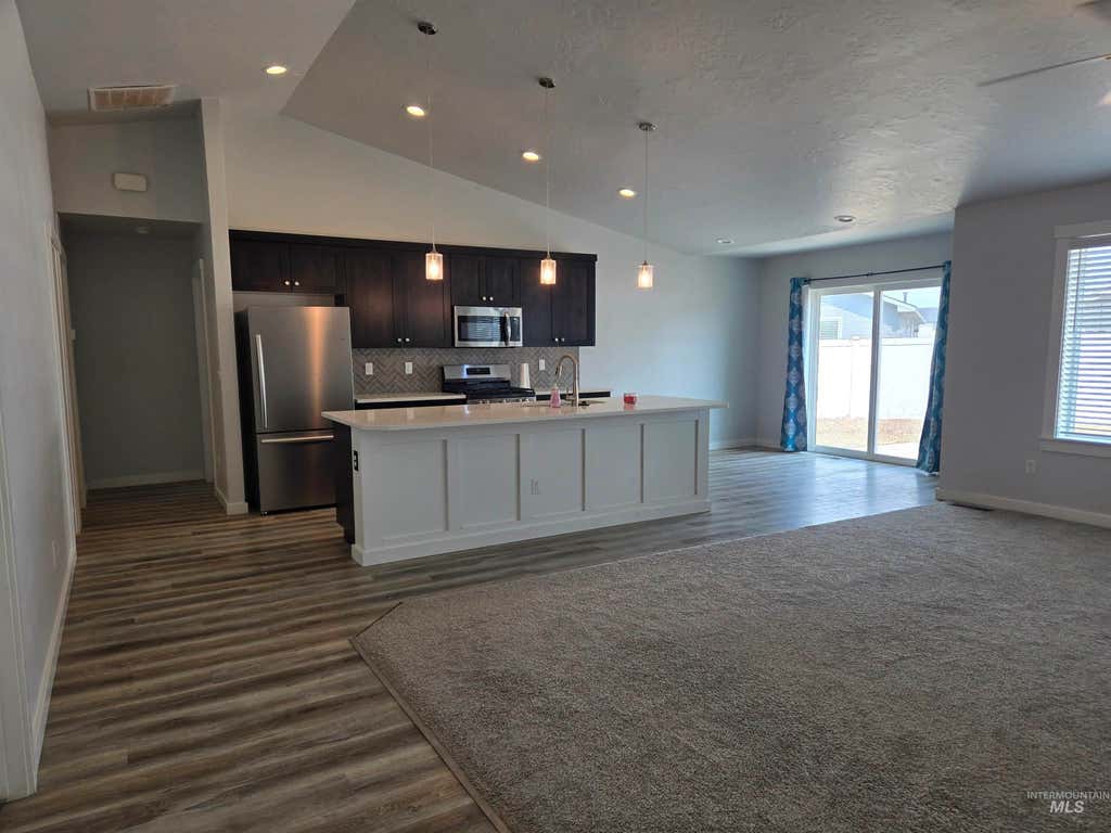 Photo of 1205 NW 20th Ct, Fruitland, ID 83619 (MLS # 98996412)