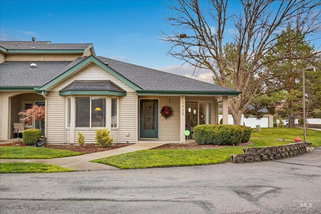 Photo of 3830 N Kessinger Ln, Garden City, ID 83703 (MLS # 98969631)