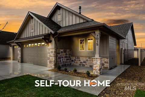Photo of 7151 S Skybreak Lane, Meridian, ID 83642 (MLS # 98981536)