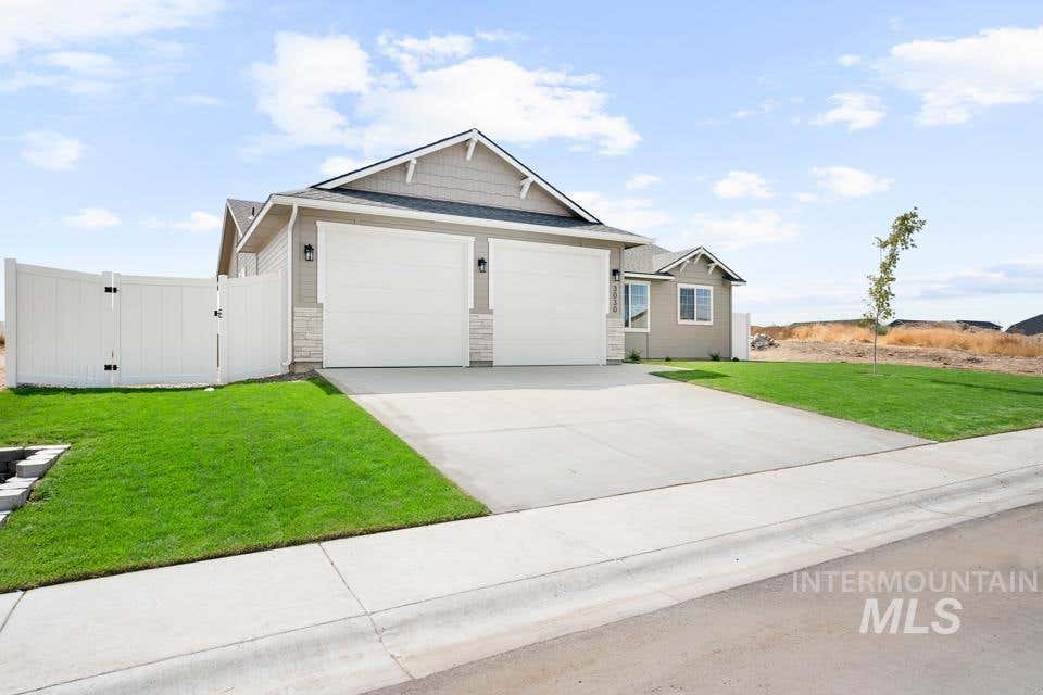 Photo of 3030 Cypress Point Ave, Payette, ID 83661 (MLS # 98987958)
