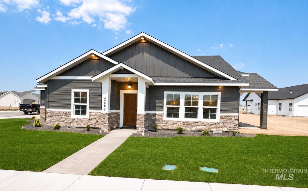 Photo of 3165 Gemini Ave, Twin Falls, ID 83301 (MLS # 98996921)