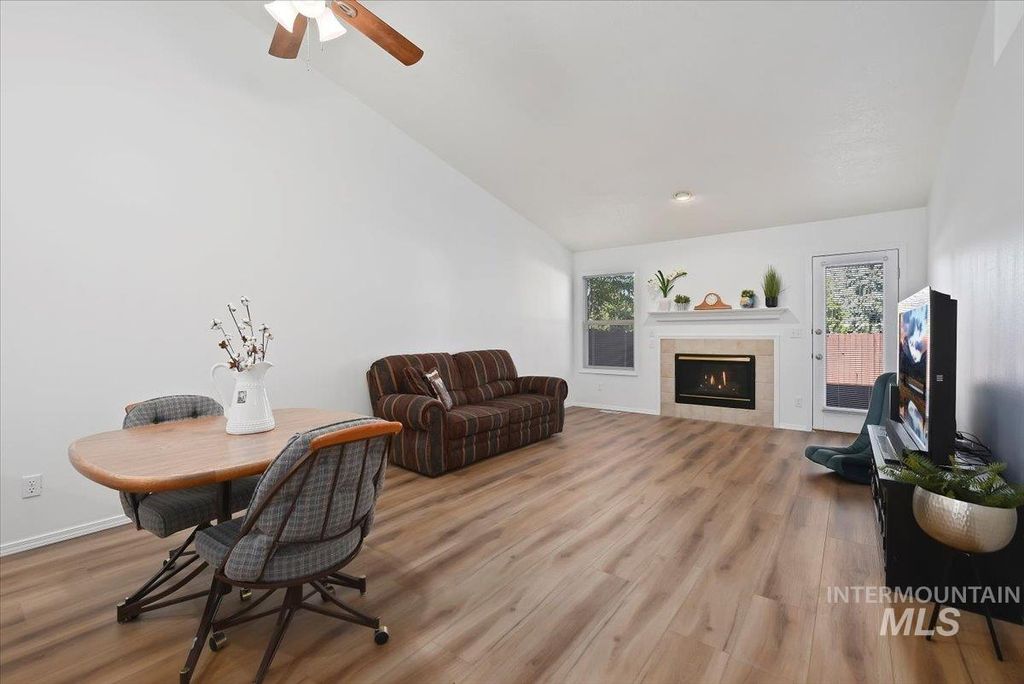 Photo of 3289 N Dove Pl, Boise, ID 83704 (MLS # 98963666)