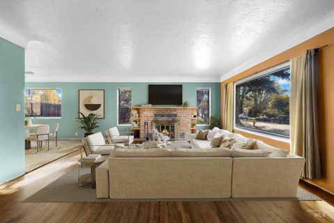 Photo of 1502 N 5th St, Boise, ID 83702 (MLS # 98967964)