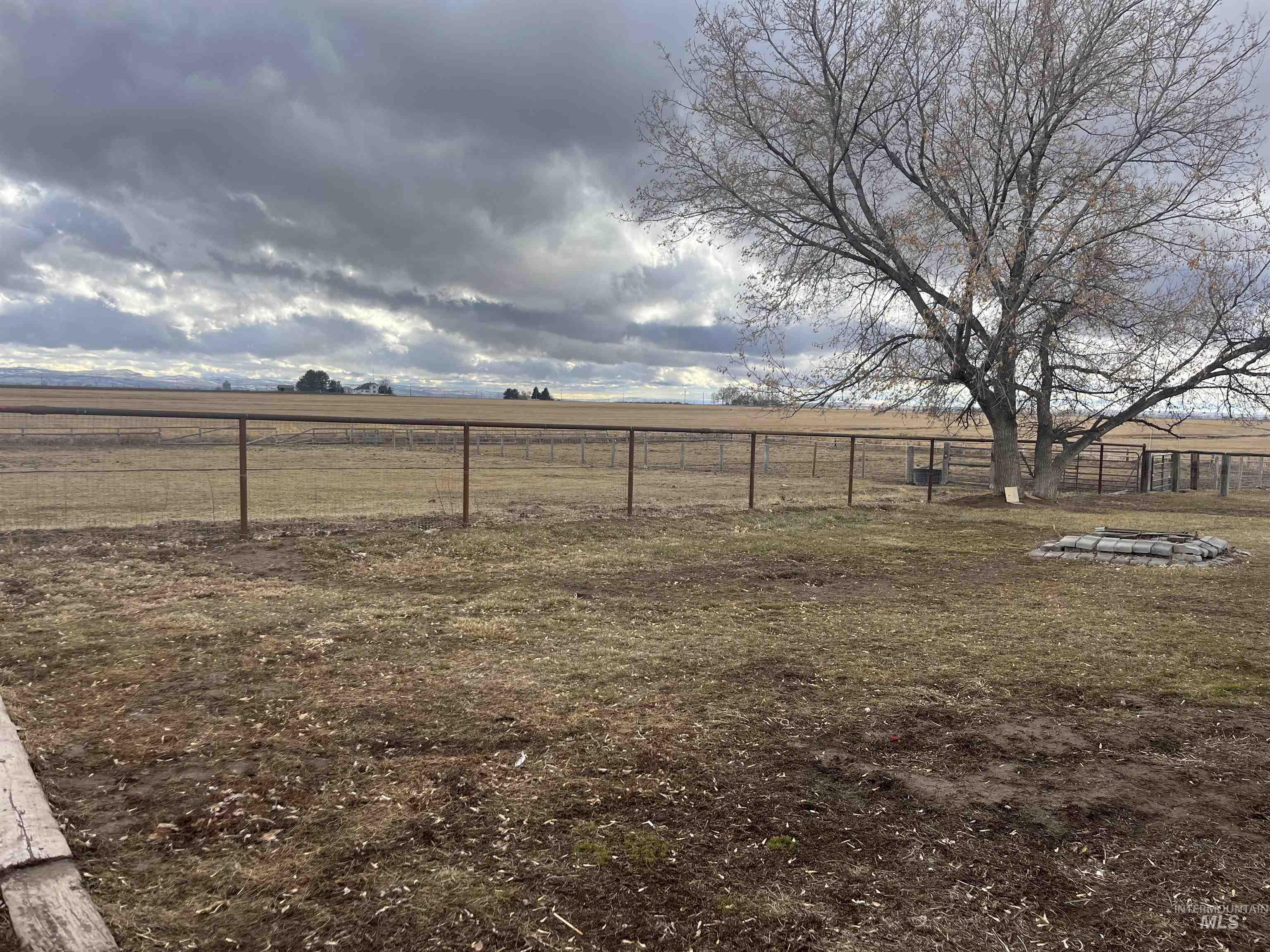 Hansen, Idaho 83334, United States, 3 Bedrooms Bedrooms, ,2 BathroomsBathrooms,Residential,Active,9670