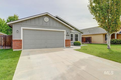 Photo of 4282 S Glenmere Way, Meridian, ID 83642 (MLS # 98984283)