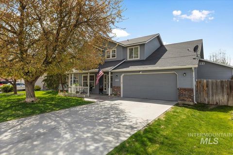 Photo of 5002 Northrup Way, Caldwell, ID 83607 (MLS # 98978795)