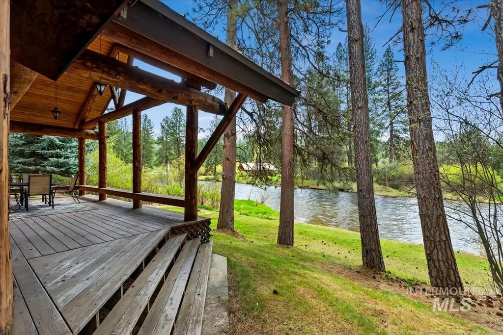 Photo of 29 River Rd, Garden Valley, ID 83622 (MLS # 98984416)