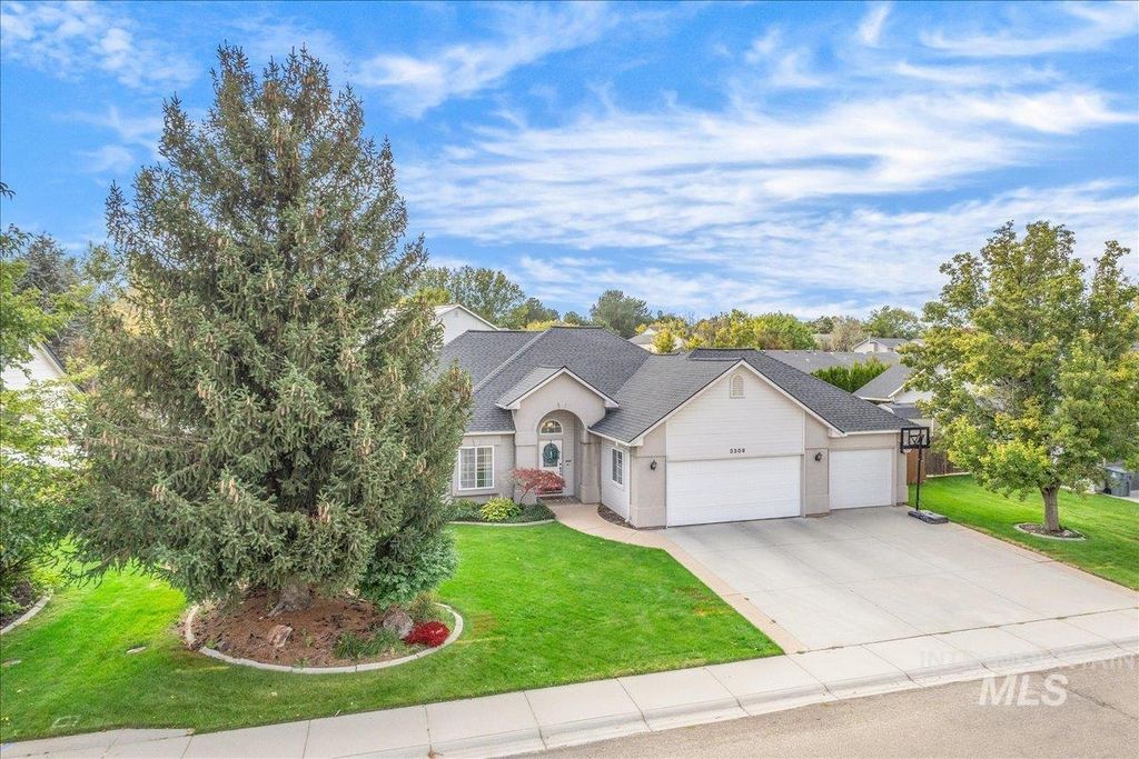 Photo of 3309 S Raintree Dr, Nampa, ID 83686 (MLS # 98963796)