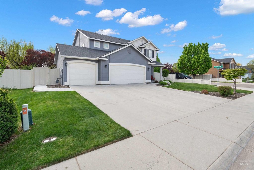 Photo of 1715 N Firebrick Dr, Kuna, ID 83634 (MLS # 98983167)