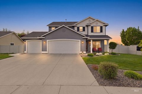 Photo of 1715 N Firebrick Dr, Kuna, ID 83634 (MLS # 98983167)