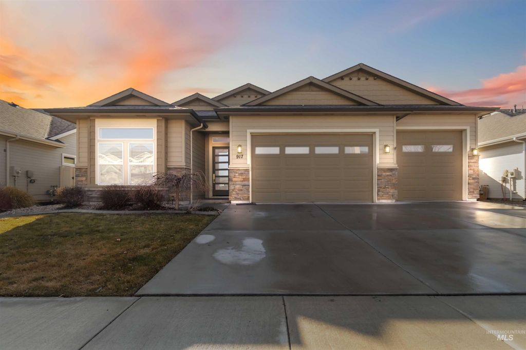 Photo of 917 Pascua Dr, Kuna, ID 83634 (MLS # 98973349)