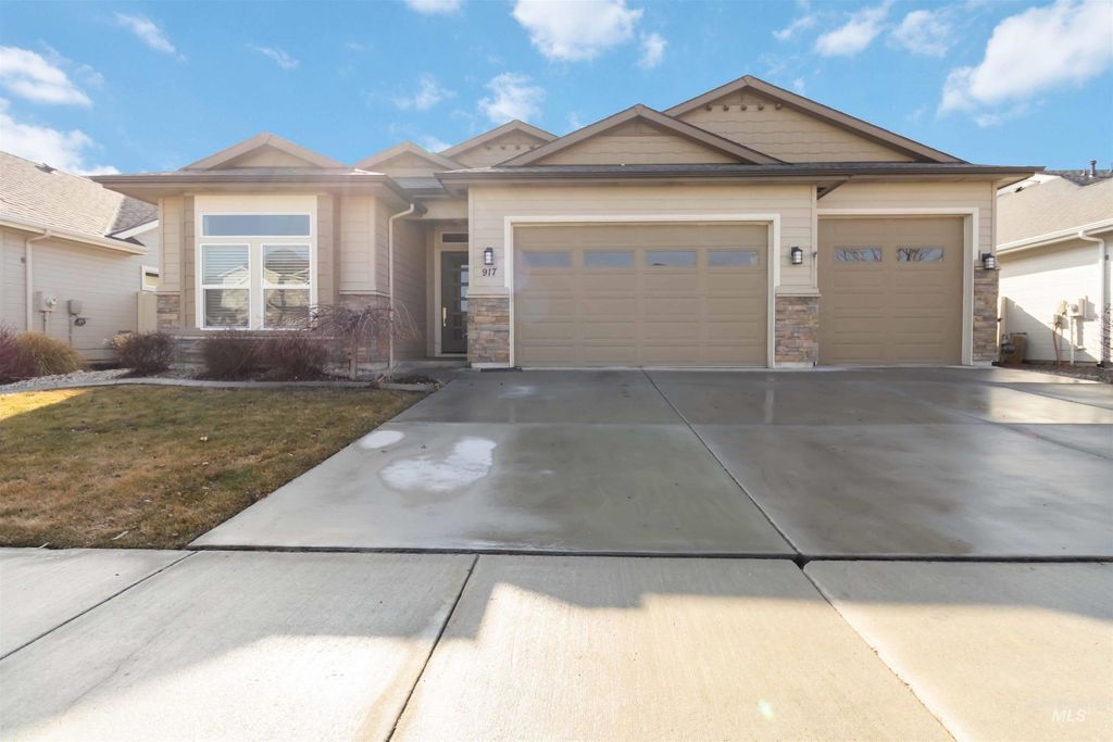 Photo of 917 Pascua Dr, Kuna, ID 83634 (MLS # 98973349)