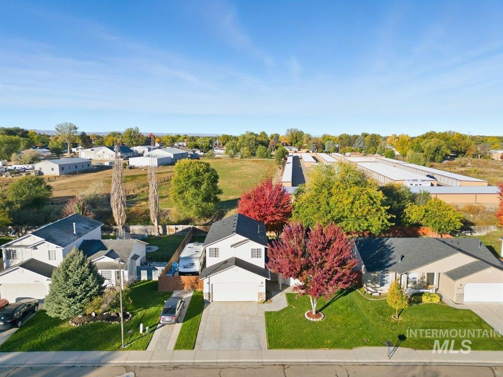 Photo of 2441 S Bluegrass Dr, Nampa, ID 83686 (MLS # 98965506)
