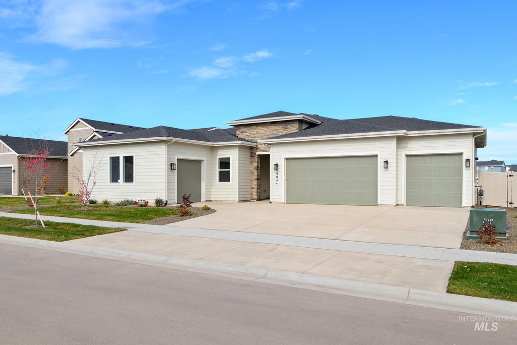 Photo of 9044 W Patmore Ct, Star, ID 83669 (MLS # 98968698)