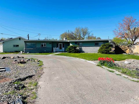 Photo of 231 S Verde Dr, Ontario, OR 97914 (MLS # 98984792)