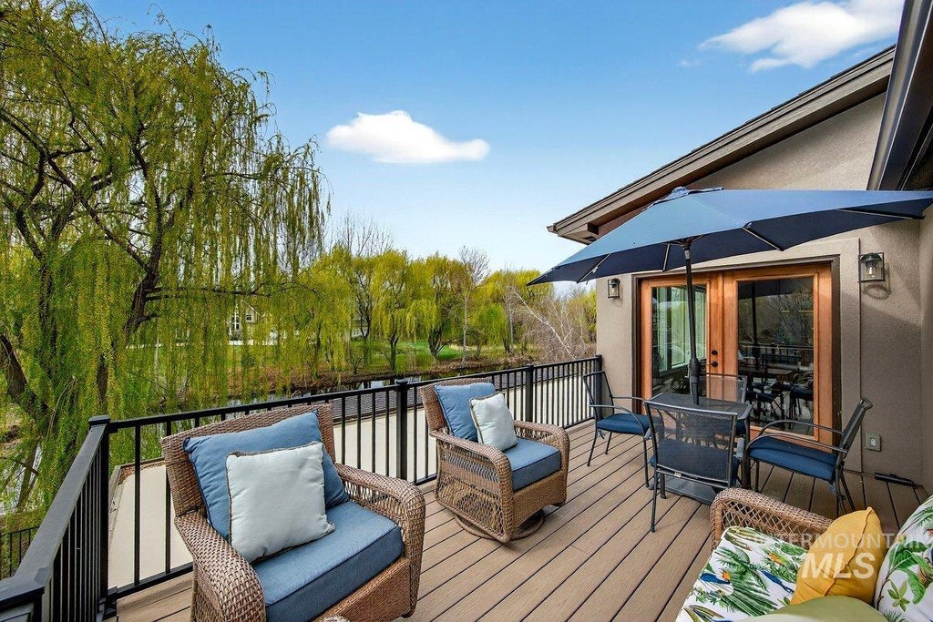 Photo of 1013 E Rivers End Drive, Eagle, ID 83616 (MLS # 99000485)