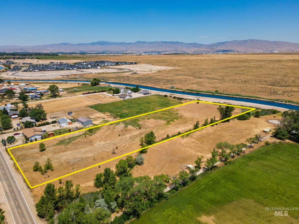 Photo of 7850 S Cole Rd, Boise, ID 83709 (MLS # 98991874)