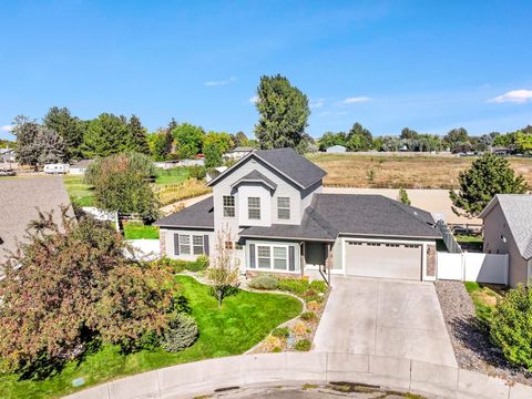 Photo of 2911 Sapphire Dr, Twin Falls, ID 83301 (MLS # 98964719)