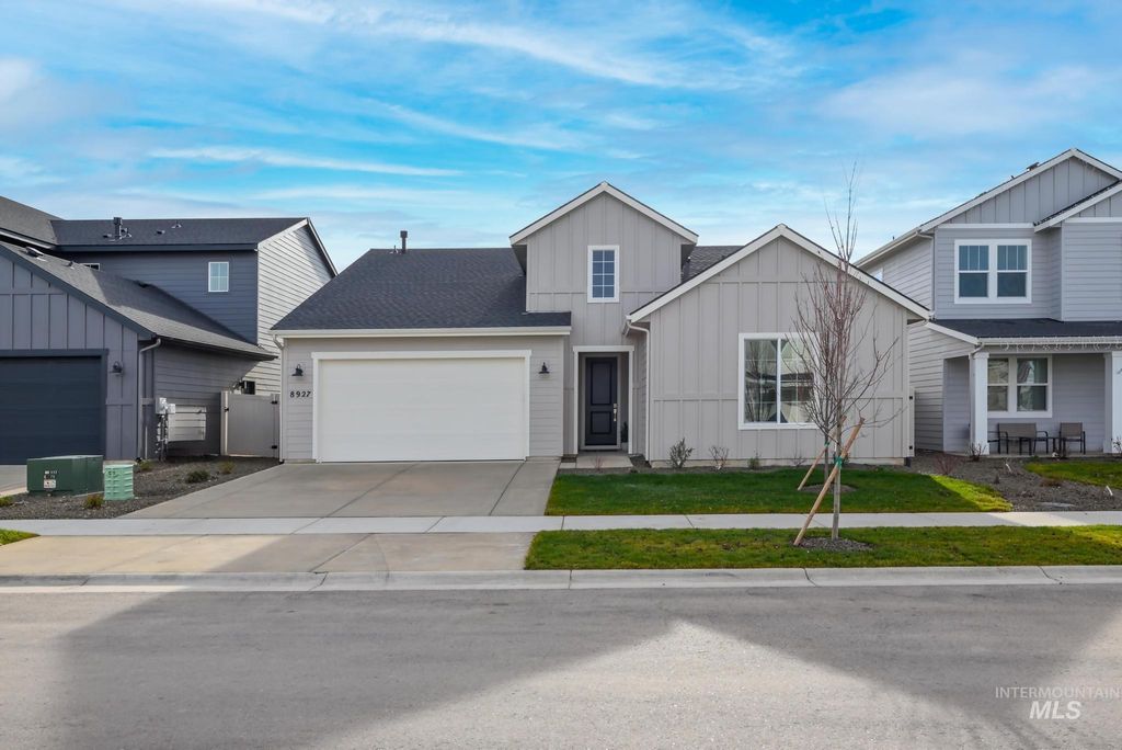 Photo of 1213 W Grassland St, Middleton, ID 83644 (MLS # 98985706)