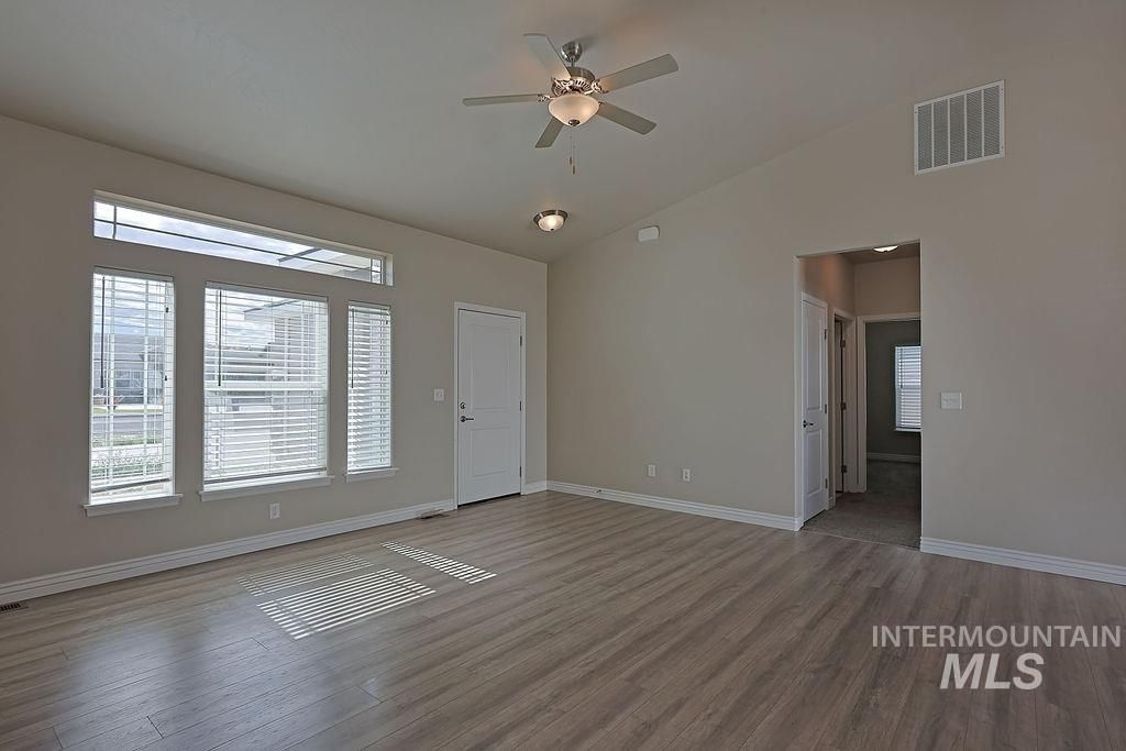 Photo of 428 Southwood Ave. W Ave, Twin Falls, ID 83301 (MLS # 98963476)