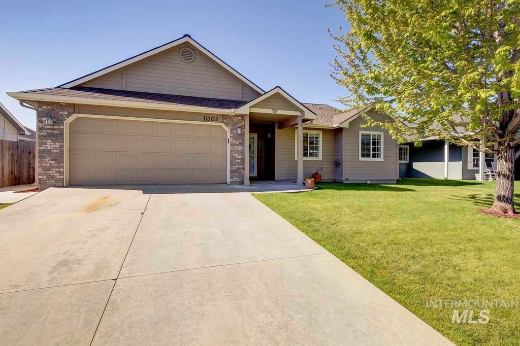 Photo of 1003 Windsong Ct, Caldwell, ID 83605 (MLS # 98984319)