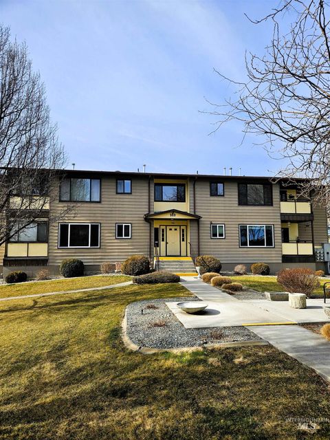 Photo of 353 Elm St N St #6, Twin Falls, ID 83301 (MLS # 98973577)