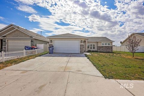 407 Southwood Ave W Twin Falls ID 83301
