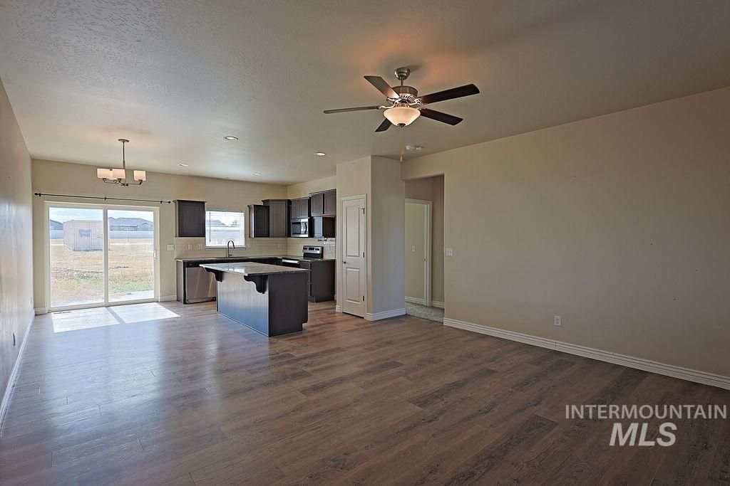 Photo of 407 Southwood Ave W Ave, Twin Falls, ID 83301 (MLS # 98963560)
