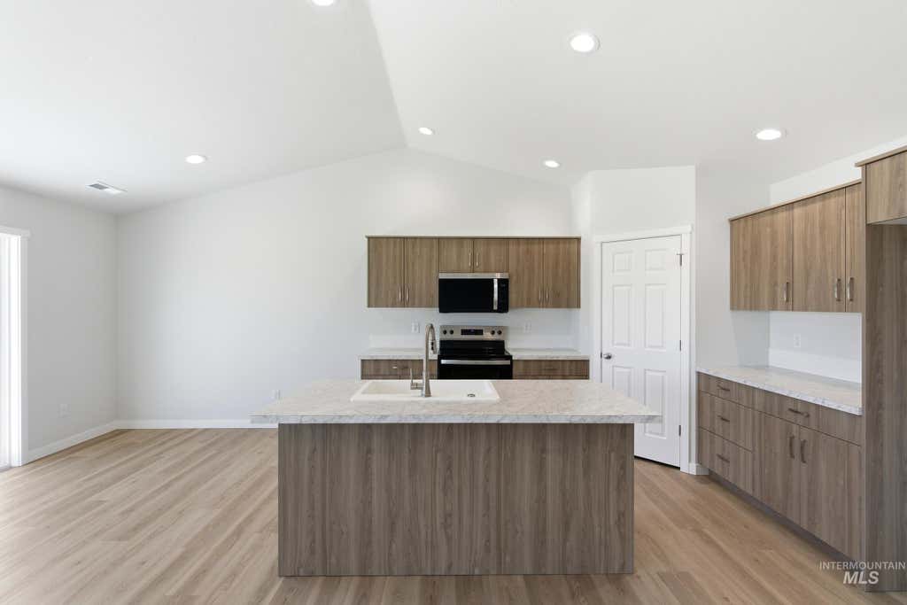 Photo of 1325 Sunday River St, Middleton, ID 83644 (MLS # 98998486)