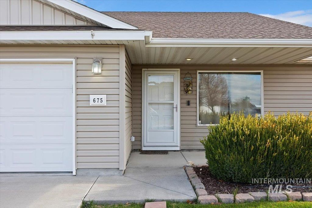 Photo of 675 Gimlet Drive, Twin Falls, ID 83301 (MLS # 98968519)