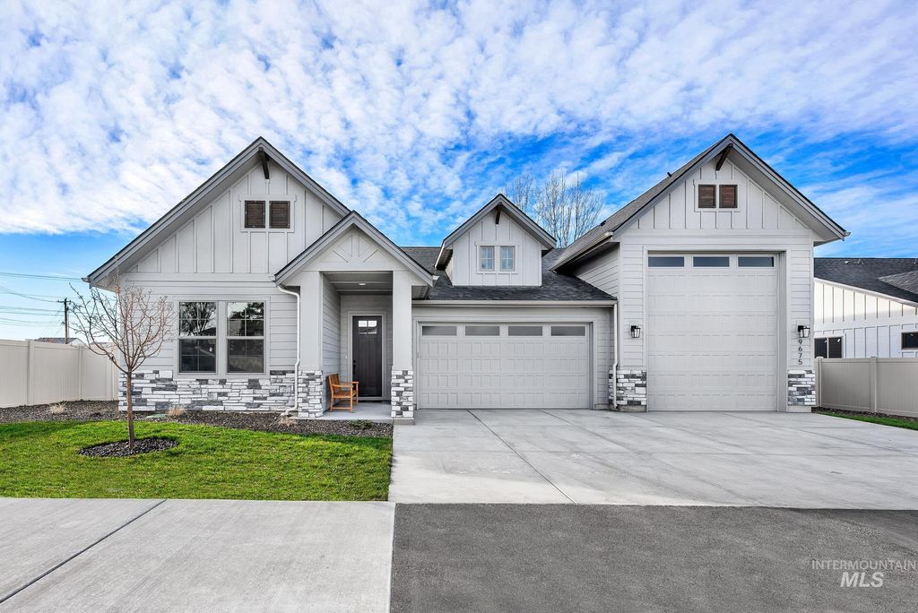 Photo of 9675 W Snow Wolf Ln, Star, ID 83669 (MLS # 98976226)