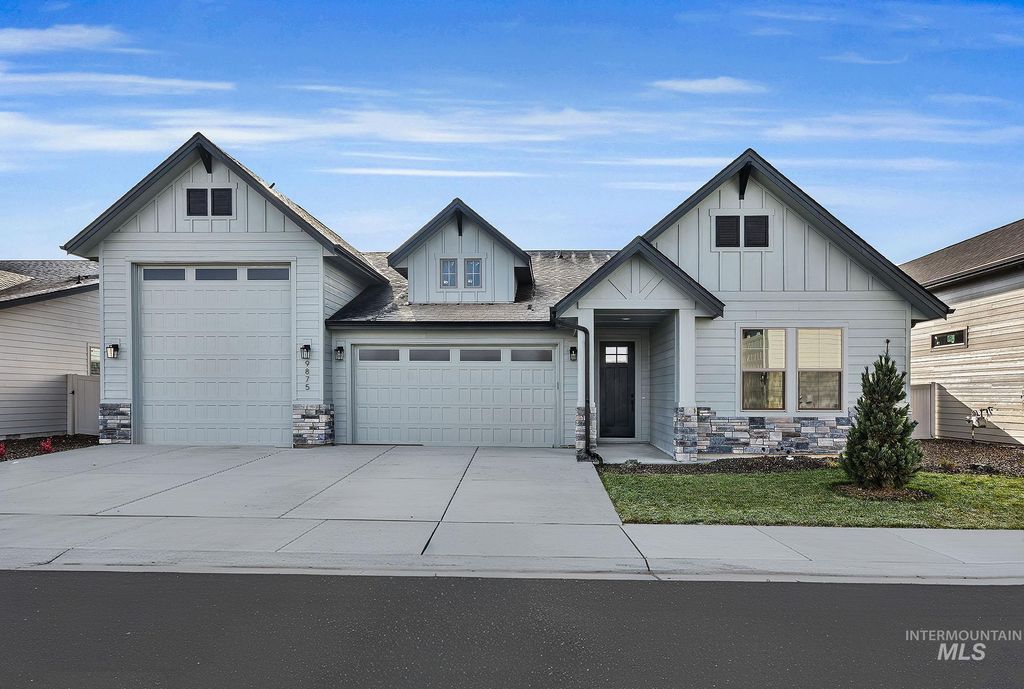 Photo of 9675 W Snow Wolf Ln, Star, ID 83669 (MLS # 98976226)