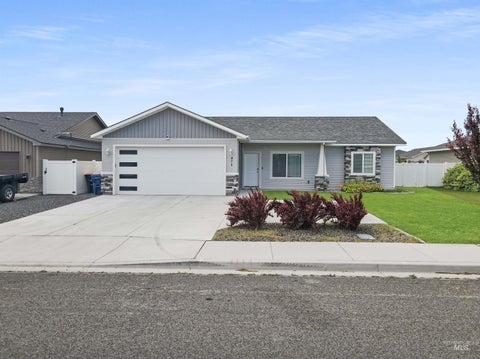 Photo of 471 Southwood Ave W, Twin Falls, ID 83301 (MLS # 98997865)