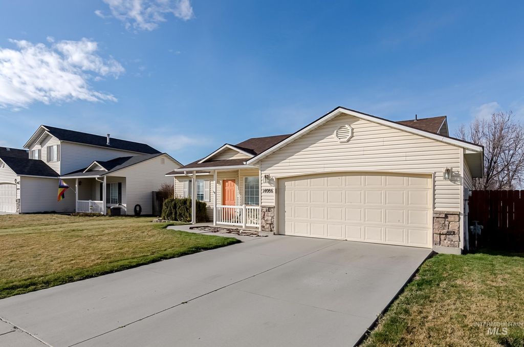 Photo of 14086 Carolina St, Caldwell, ID 83607 (MLS # 98978353)