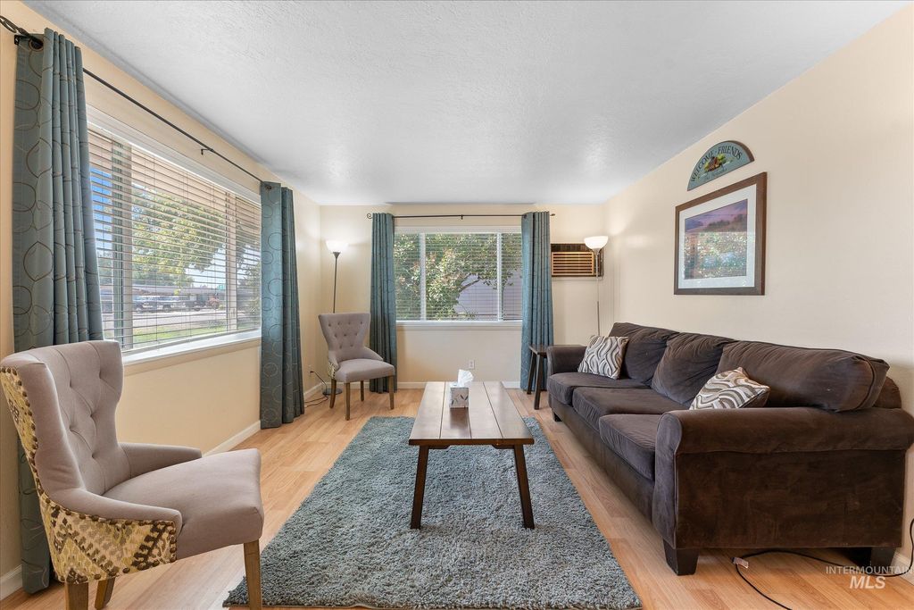 Photo of 7950 W Bobran St, Boise, ID 83709 (MLS # 98961531)