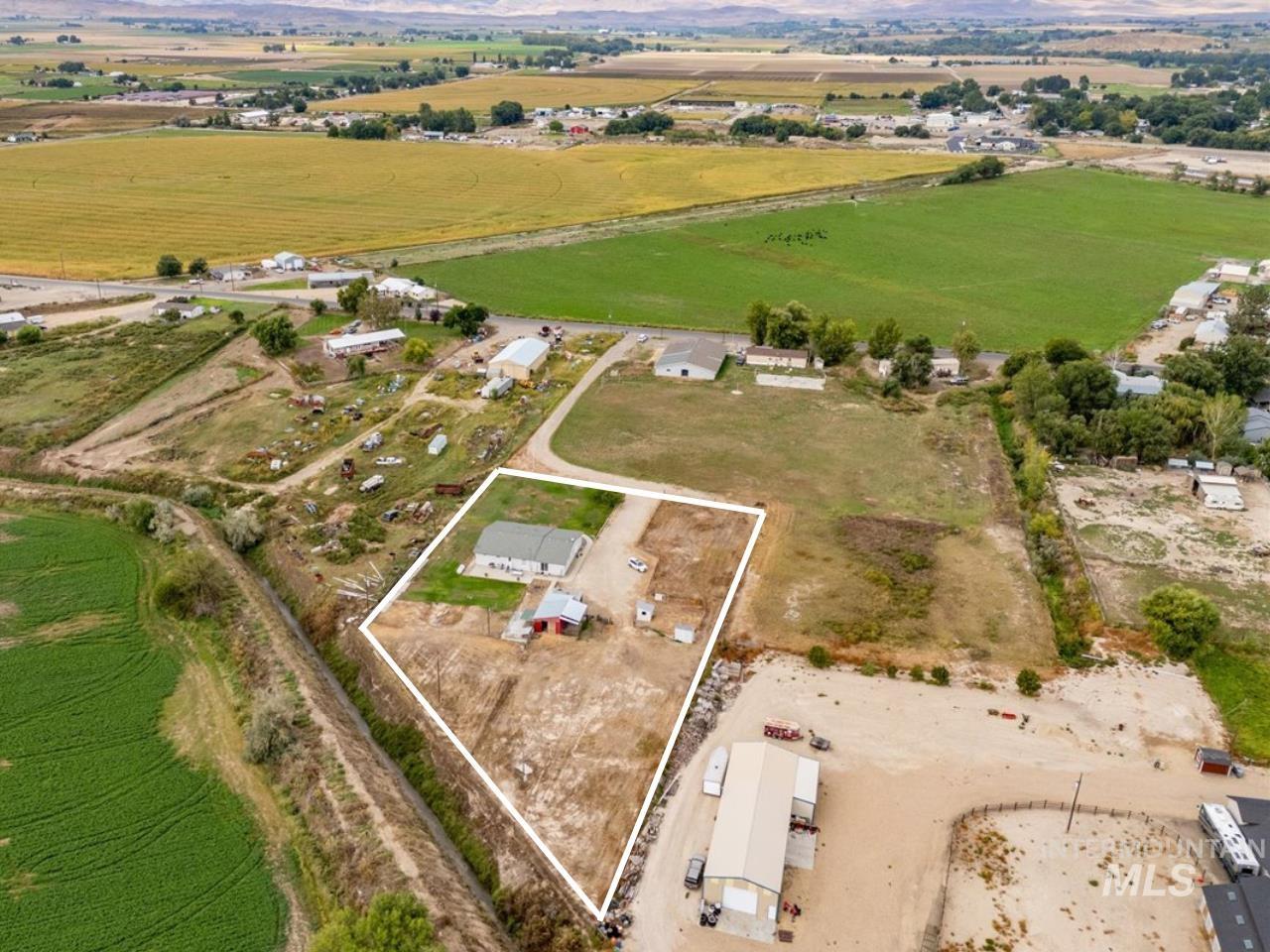 Homedale, Idaho 83628, United States, 4 Bedrooms Bedrooms, ,3 BathroomsBathrooms,Residential,Active,208666