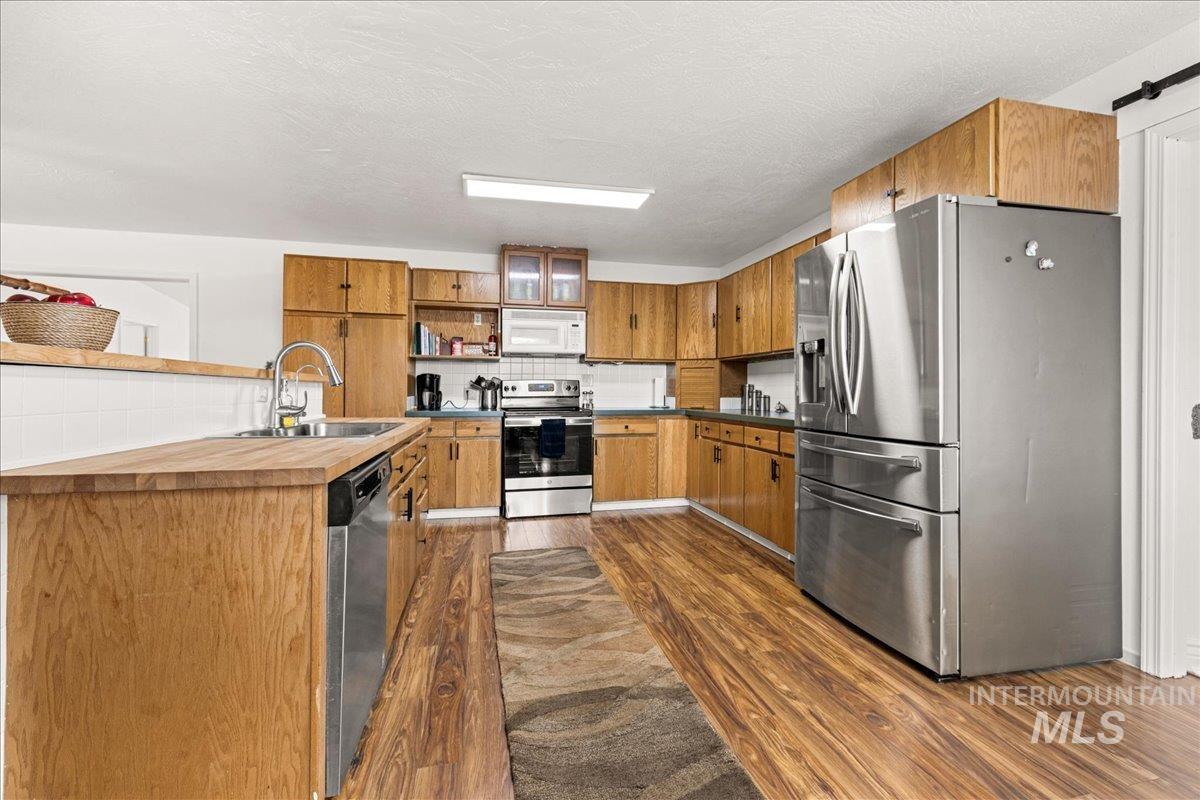 Homedale, Idaho 83628, United States, 4 Bedrooms Bedrooms, ,3 BathroomsBathrooms,Residential,Active,208666