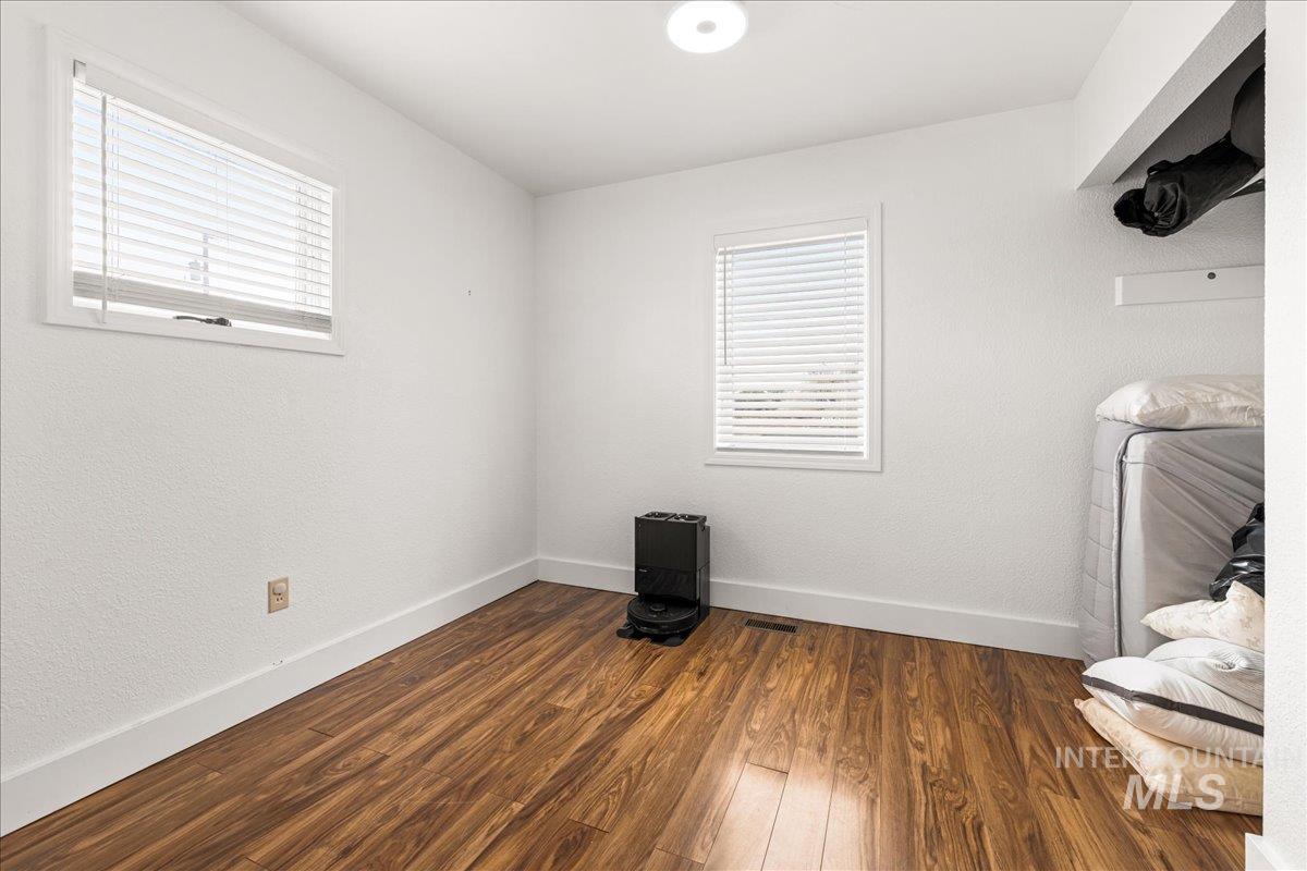 Homedale, Idaho 83628, United States, 4 Bedrooms Bedrooms, ,3 BathroomsBathrooms,Residential,Active,208666