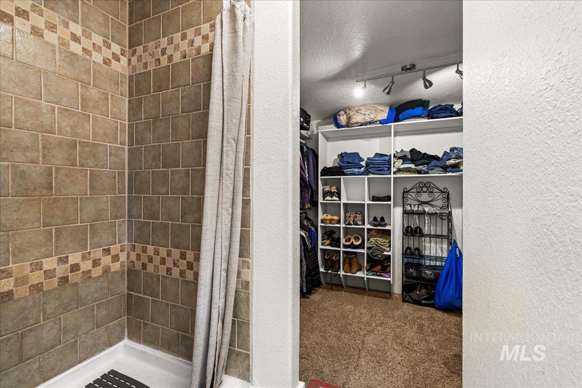 Homedale, Idaho 83628, United States, 4 Bedrooms Bedrooms, ,3 BathroomsBathrooms,Residential,Active,208666