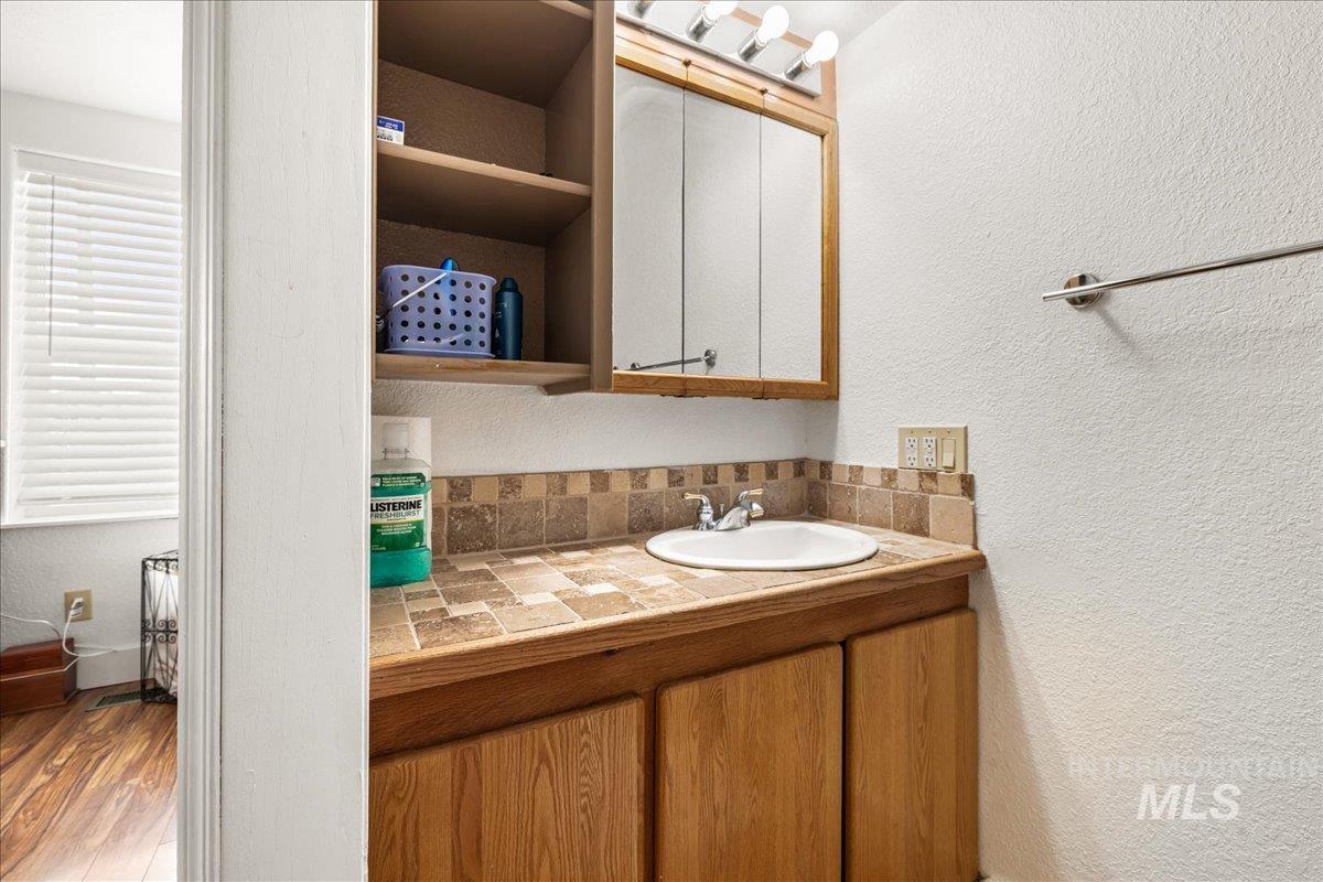 Homedale, Idaho 83628, United States, 4 Bedrooms Bedrooms, ,3 BathroomsBathrooms,Residential,Active,208666