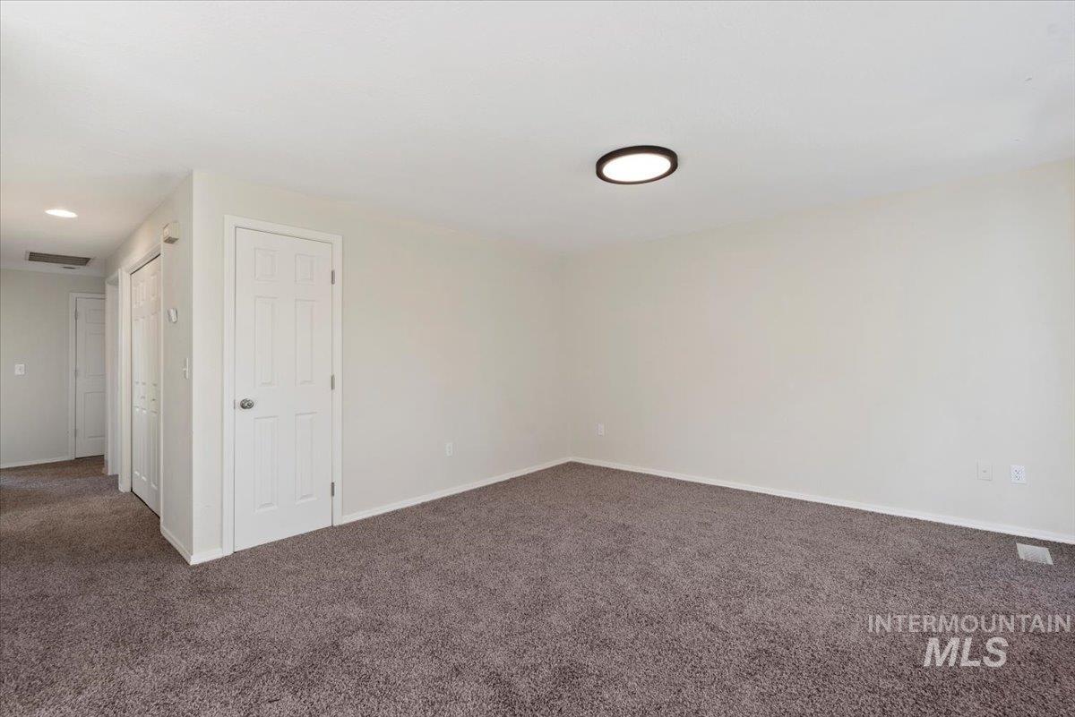 6581 N Glencrest Way