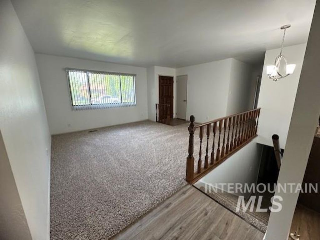 Photo of 432 Meadows Lane, Twin Falls, ID 83301 (MLS # 98984399)