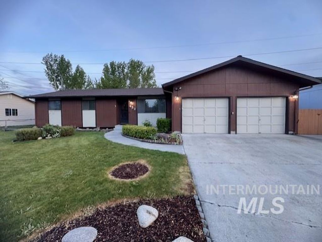Photo of 432 Meadows Lane, Twin Falls, ID 83301 (MLS # 98984399)