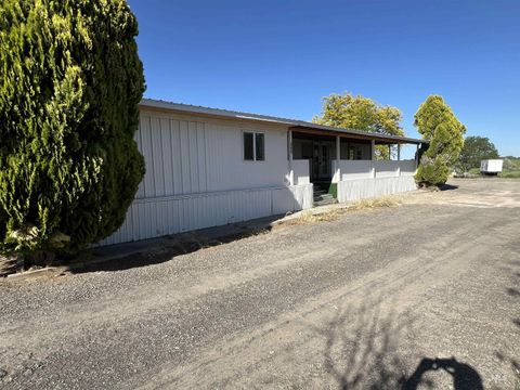 548 S 100 E Jerome ID 83338