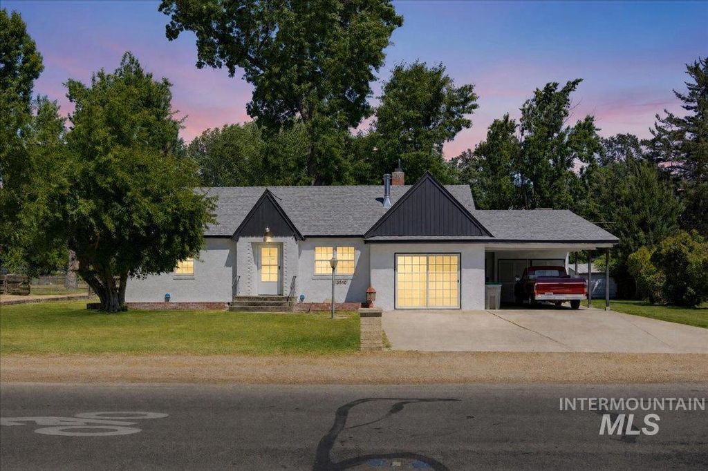 Photo of 3510 N Sycamore Dr, Boise, ID 83703 (MLS # 98990504)